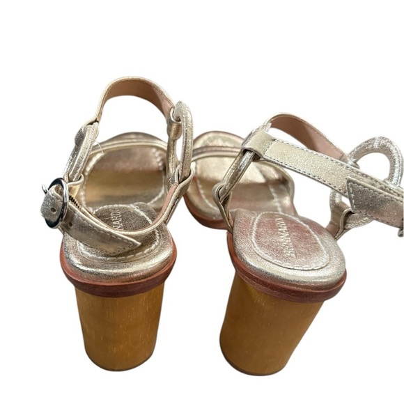 Bernardo Harlow block heel sandals size 6.5 excellent condition gold metallic - Picture 5 of 5